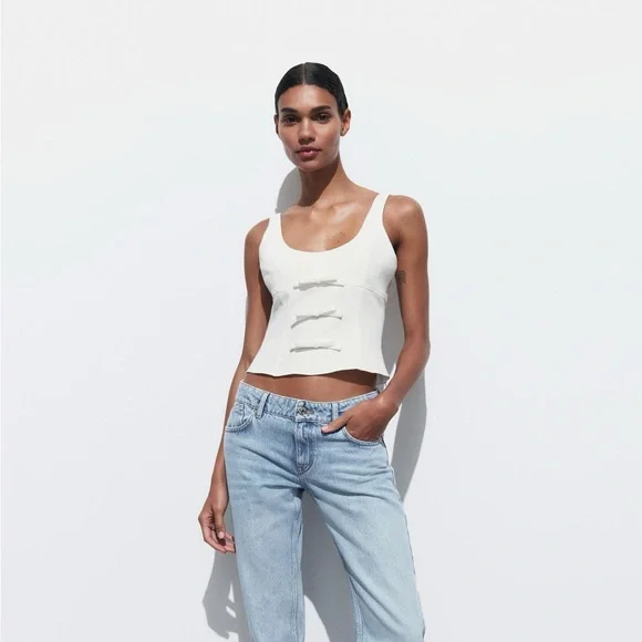 らさら Shop Zara 100% LINEN SHIRT WITH MIXED BUTTONS at Beverly